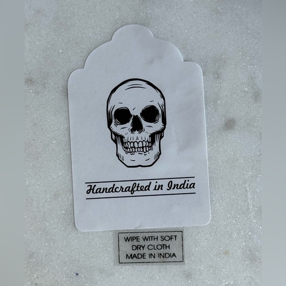 Hand Crafted in India NWT Marble Skull Decor Trivet with Inlaid Abalone Shells - Picture 3 of 7